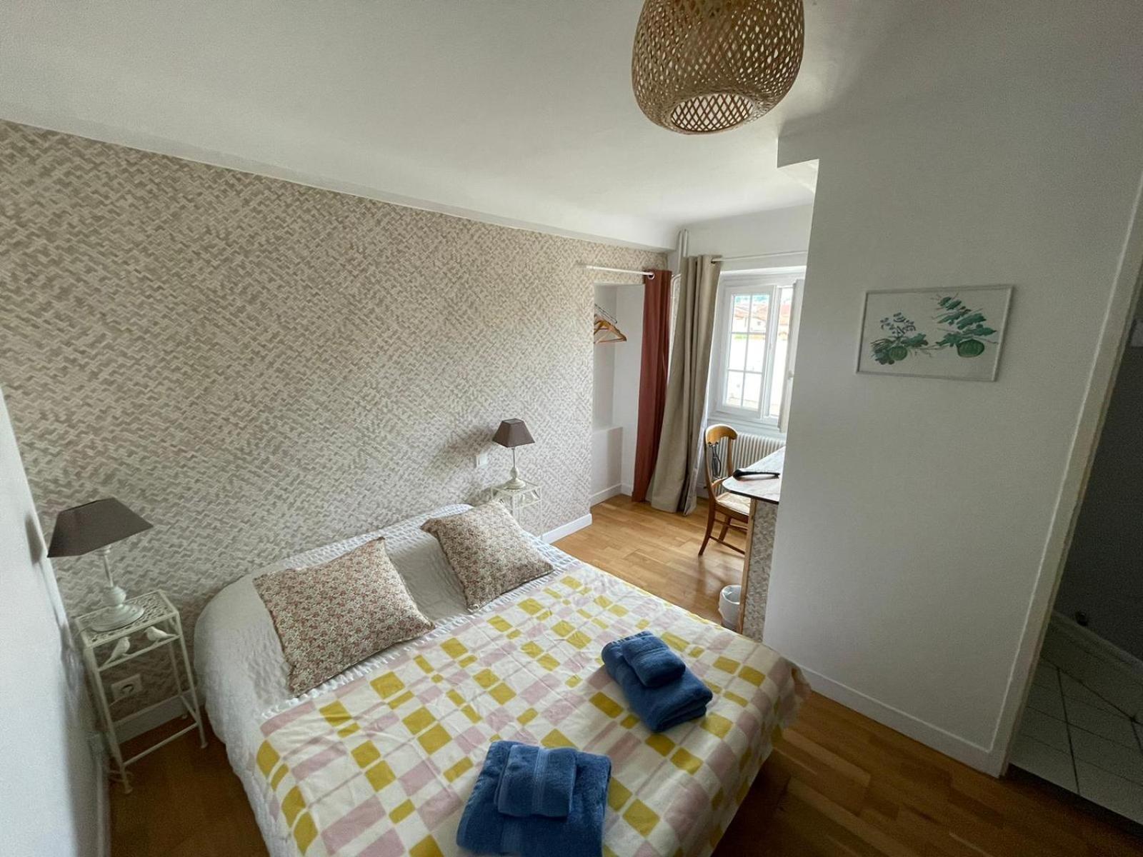 Auberge Tante Ursule Cambo-les-Bains Eksteriør billede